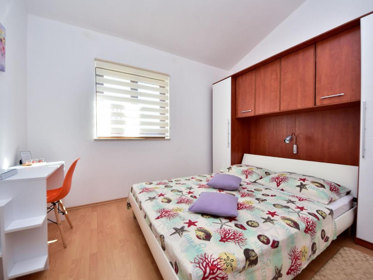 Cozy Holiday Home In Krusevo With Garden Zewnętrze zdjęcie